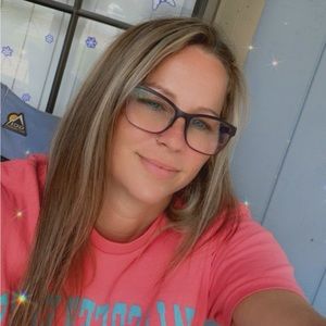 Meet your Posher, Virginia